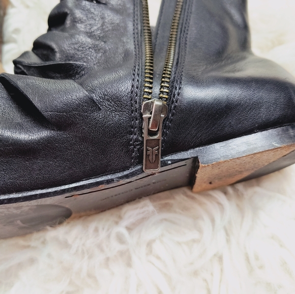 FRYE Marlene Twisted Leather Sandals Black Flat Open Toe Size 8.5 - Picture 6 of 8